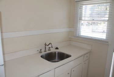 240 Gaviota - Kitchen